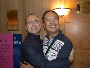 20040825601